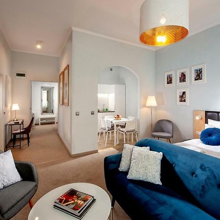 Holiday Suites Cracow Krakow Exterior photo