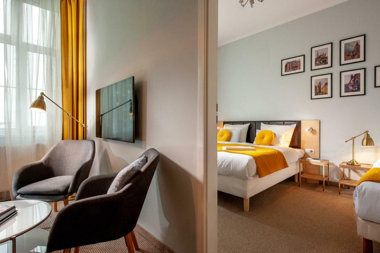 Holiday Suites Cracow Krakow Exterior photo