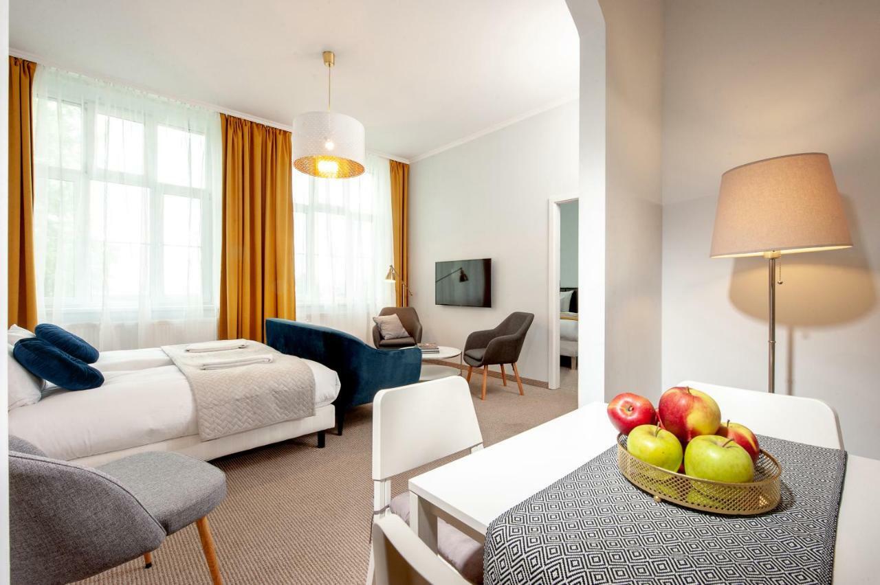 Holiday Suites Cracow Krakow Exterior photo